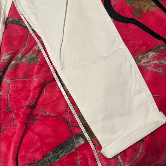 Amazon Essentials cropped pants - Picture 5 of 6